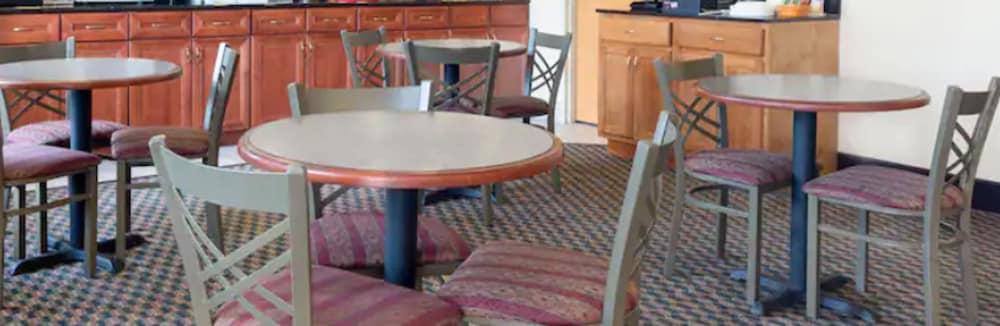 Sleep Inn & Suites Tuscaloosa Bagian luar foto