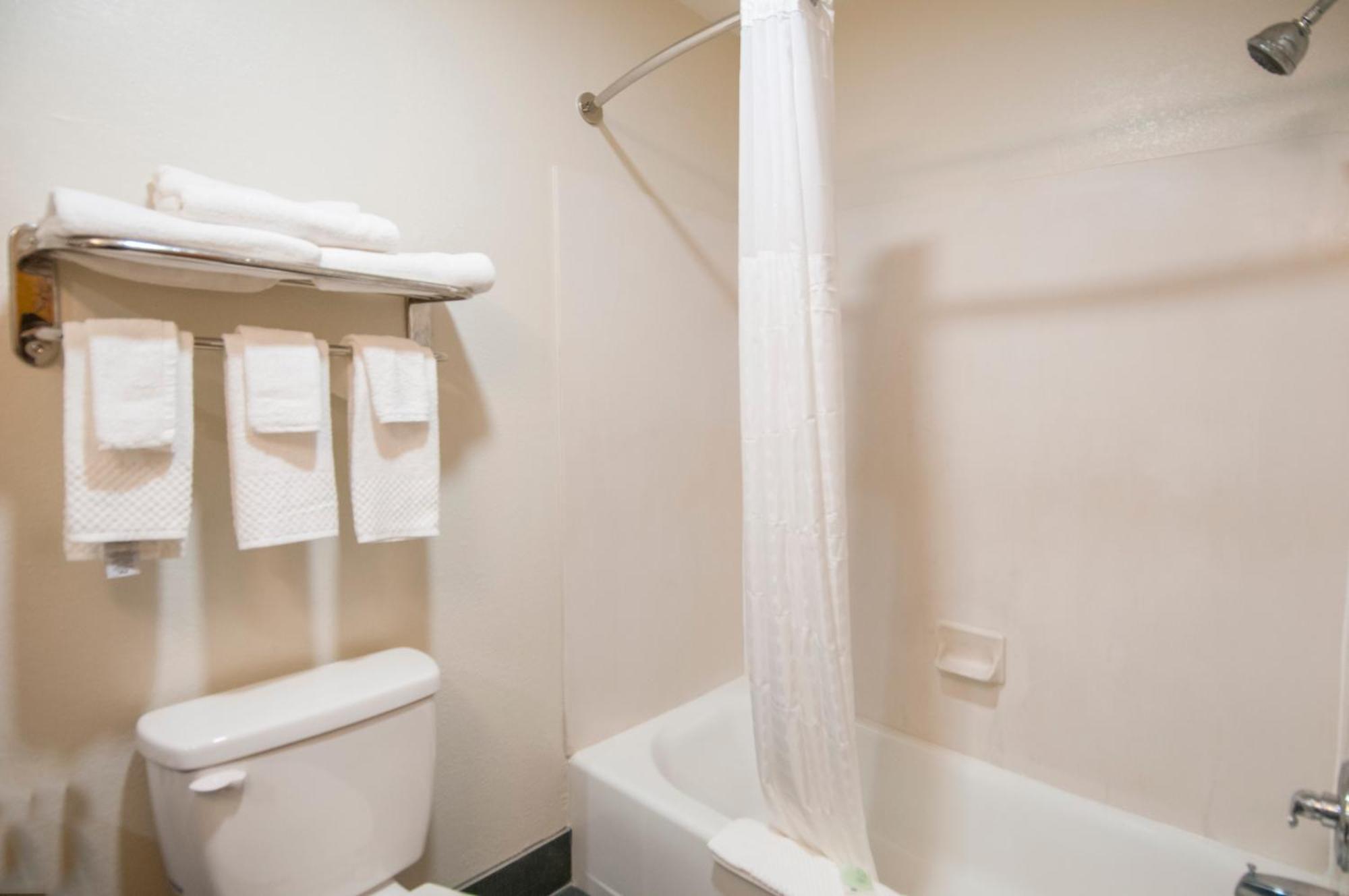 Sleep Inn & Suites Tuscaloosa Bagian luar foto